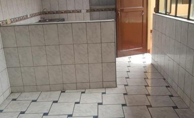 ¡AMPLIA CASA EN ALQUILER – IDEAL PARA NEGOCIOS O FAMILIA NUMEROSA!