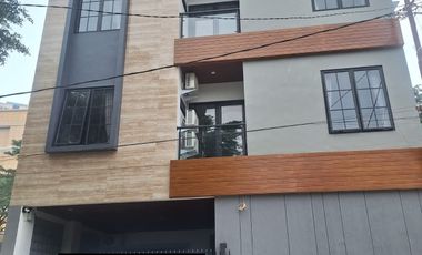 BU KOS EKSKLUSIF DEKAT LRT TOL JATIKARYA  CIBUBUR