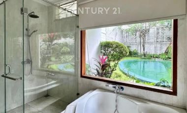 Disewakan Rumah Di Lokasi Tenang Dan Nyaman Di Jakarta Selatan