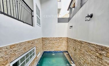 Rumah Baru Siap Huni Di Pejaten Barat FR16994