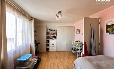 EN VENTA LINDA CASA ESQUINA 3 DORM +2 BAÑOS