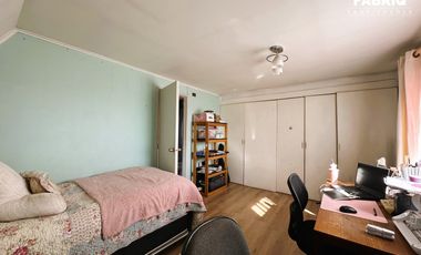 EN VENTA LINDA CASA ESQUINA 3 DORM +2 BAÑOS