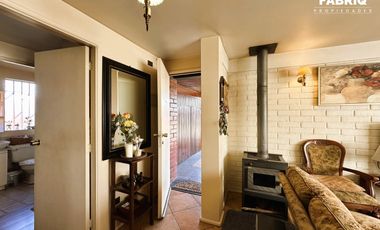 EN VENTA LINDA CASA ESQUINA 3 DORM +2 BAÑOS