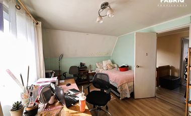 EN VENTA LINDA CASA ESQUINA 3 DORM +2 BAÑOS