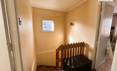 EN VENTA LINDA CASA ESQUINA 3 DORM +2 BAÑOS