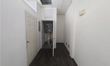 Se Alquila Local Comercial en Costa del este, Star Plaza