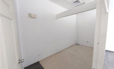 Se Alquila Local Comercial en Costa del este, Star Plaza