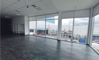 Se Alquila Local Comercial en Costa del este, Star Plaza