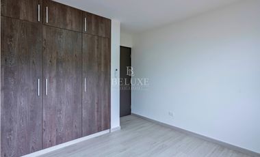 VENDO PH VILLA VALENCIA CASA DE ESQUINA, COSTA SUR (2)