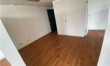 EL DORADO / GALERIAS COLONIAL / 42M / CONSULTORIO / AIRES JC