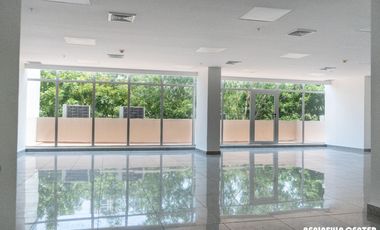 PENINSULA CENTER / COSTA DEL ESTE / 90 M / 2 PARKING / VACIA