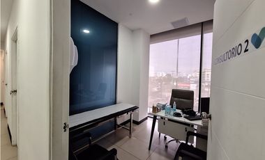 12 DE OCTUBRE / LIBERTY PLAZA / 202M / CONSULTORIO / PLANTA ALTA