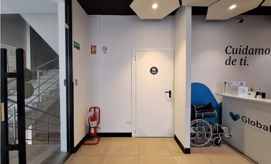 12 DE OCTUBRE / LIBERTY PLAZA / 202M / CONSULTORIO / PLANTA ALTA