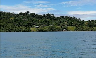 FINCA BOCAS DEL TORO CON PLAYA