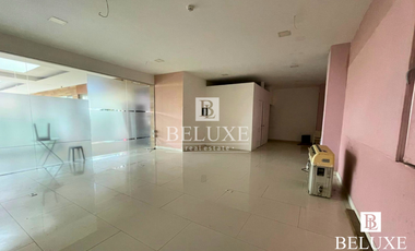 ALQUILER DE LOCAL COMERCIAL EN FLOR PLAZA,BELLA VISTA (P)(12)