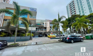 ALQUILER DE LOCAL COMERCIAL EN FLOR PLAZA,BELLA VISTA (P)(12)