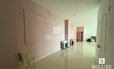 ALQUILER DE LOCAL COMERCIAL EN FLOR PLAZA,BELLA VISTA (P)(12)