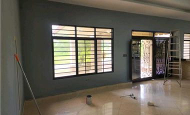 ALQUILER DE CASA EN DAVID SAN CARLITOS  CERCADA 4R