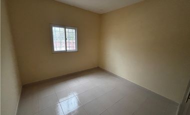 SAN ANTONIO / 250M / 3 HABITACIONES / 3 PARKING / TERRAZA / PATIO