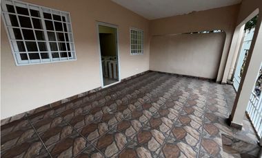 SAN ANTONIO / 250M / 3 HABITACIONES / 3 PARKING / TERRAZA / PATIO