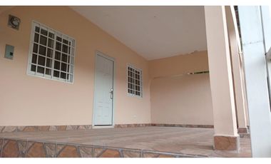 SAN ANTONIO / 250M / 3 HABITACIONES / 3 PARKING / TERRAZA / PATIO