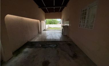 SAN ANTONIO / 250M / 3 HABITACIONES / 3 PARKING / TERRAZA / PATIO