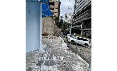 SAN FRANCISCO / 500M / 6 PARKING / FRENTE A VIA / PLANTA BAJA