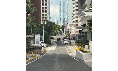 SAN FRANCISCO / 500M / 6 PARKING / FRENTE A VIA / PLANTA BAJA