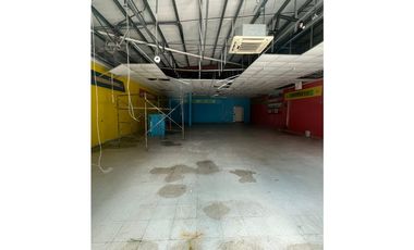 SAN FRANCISCO / 500M / 6 PARKING / FRENTE A VIA / PLANTA BAJA