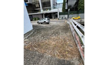 SAN FRANCISCO / 500M / 6 PARKING / FRENTE A VIA / PLANTA BAJA