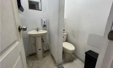LOCAL / OBARRIO / 465M / DIVISIONES / PLANTA BAJA