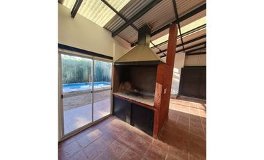 Se ALQUILA Casa C/Pileta 2 dor, 2 baños, 2 Cocheras