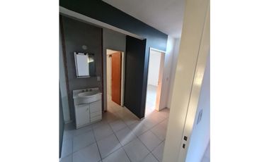 Se ALQUILA Casa C/Pileta 2 dor, 2 baños, 2 Cocheras