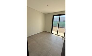 INKASA INMOBILIARIA - VENDE CASA EN BARRIO PRIVADO LAR DE VIEYTES II