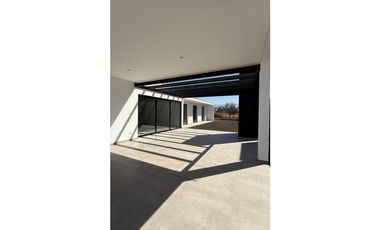 INKASA INMOBILIARIA - VENDE CASA EN BARRIO PRIVADO LAR DE VIEYTES II