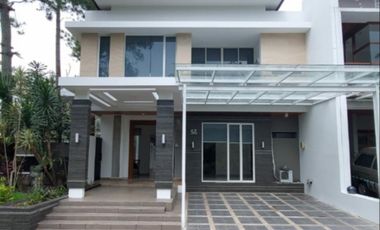 Dijual Rumah 2 Lantai, Bagus & Mewah, di Komplek Pondok Hijau, Bandung