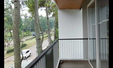 Dijual Rumah 2 Lantai, Bagus & Mewah, di Komplek Pondok Hijau, Bandung