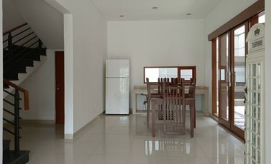 Dijual Rumah 2 Lantai, Bagus & Mewah, di Komplek Pondok Hijau, Bandung