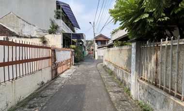 Disewakan rumah Cantik di Tebet