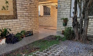 CASA VENTA VILLA BALLESTER  3 AMBIENTES