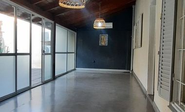 CASA VENTA VILLA BALLESTER  3 AMBIENTES