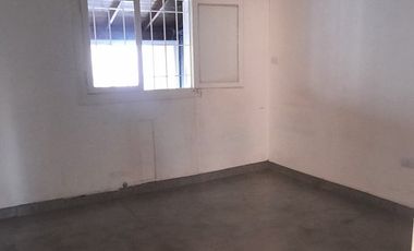 CASA VENTA VILLA BALLESTER  3 AMBIENTES