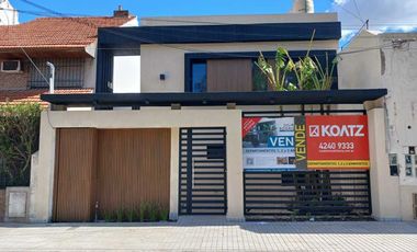 Departamento Tipo Casa en venta en Lanus Oeste