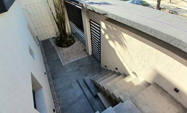 Departamento Tipo Casa en venta en Lanus Oeste