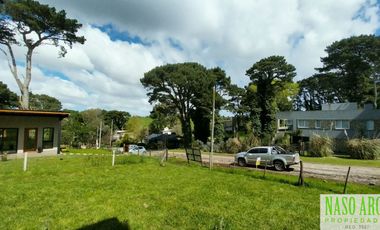 Propiedad de diseño a estrenar en venta en Sierra de los Padres. Gas natural