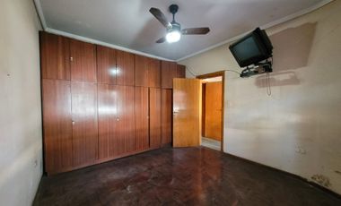 Venta casa multifamiliar Lote Terreno propio 249M