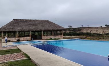 Oferta...!! Terreno de Oportunidad en Urbanización con vista cerca al Mar