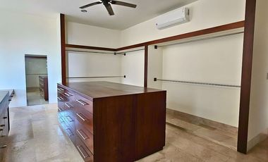 Residencia en venta en Yucatán Country Club
