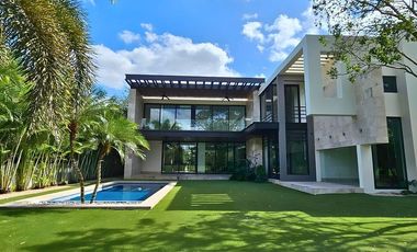 Residencia en venta en Yucatán Country Club