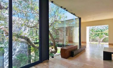 Residencia en venta en Yucatán Country Club